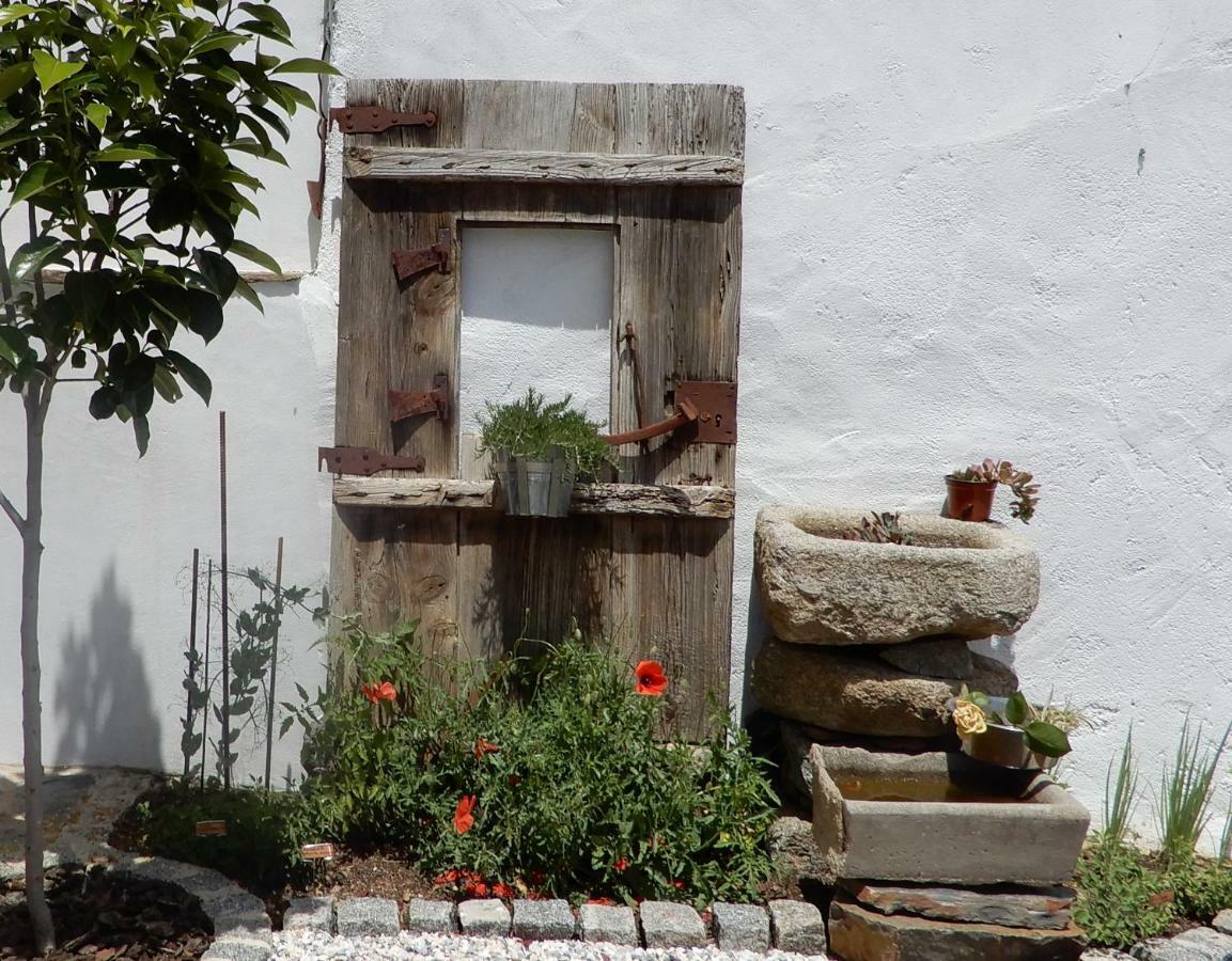 Bed and Breakfast Solar Da Cumeada Reguengos de Monsaraz Exterior foto